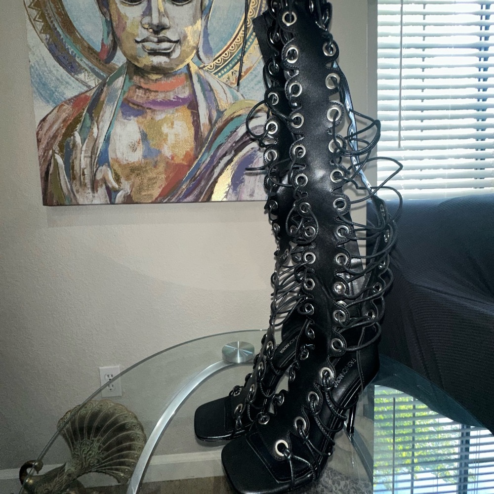 Black Heeled Lace-Up Knee-High Boots